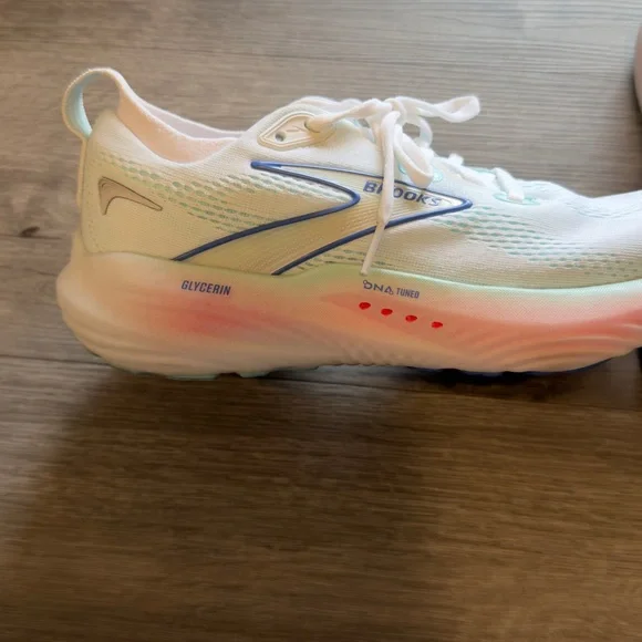 Brooks White and Blue Athletic Sneakers - Picture 2 of 6